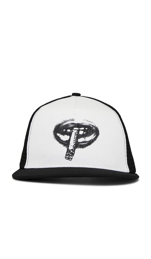 Babylon HUT in Black