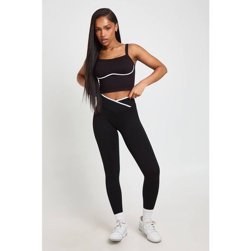 Boohoo Women's Contour Ribbed Seamless Contrast Bum Scrunch Wrap Active Leggings Pants in Black | : Sma