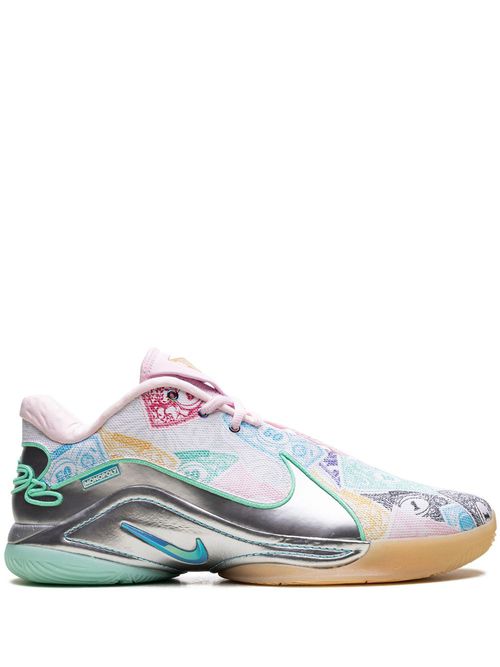 Lebron XXII "Currency" sneakers - White