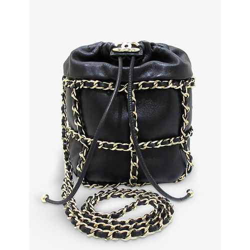 Black Pre-loved Chanel Chain Leather Bucket Cross-body bag 1SIZE