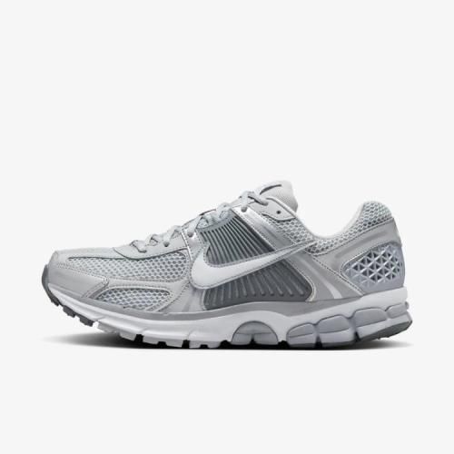 Nike Zoom Vomero 5 Men's Shoes (HF5493-200, Celestial Gold/Celestial Gold)