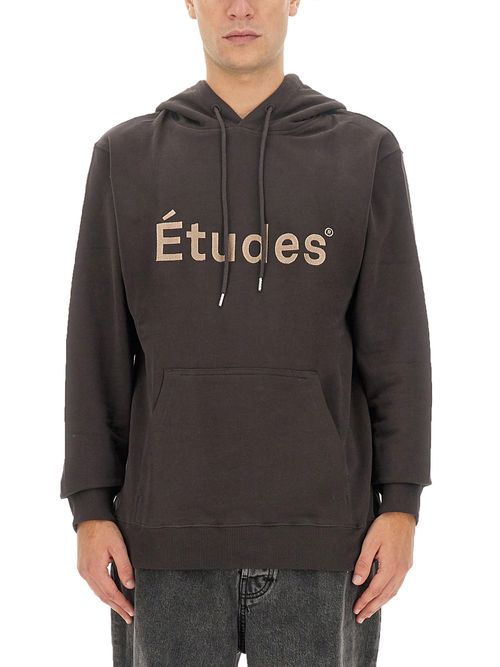 Sweatshirt with logo