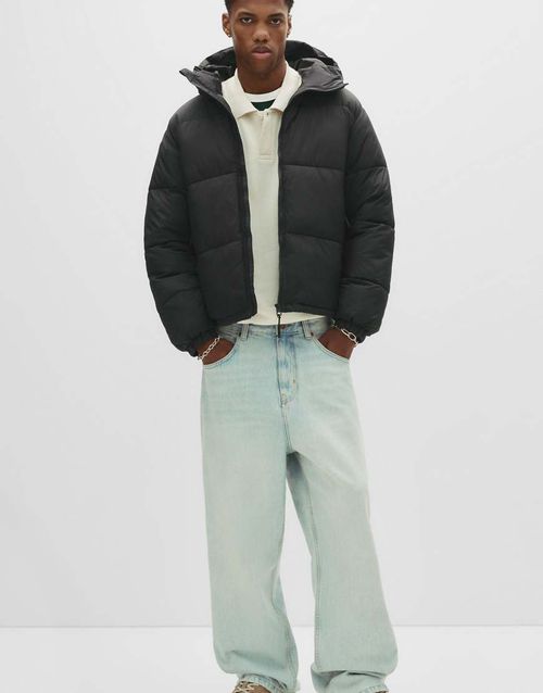 Puffer jacket with hood in black