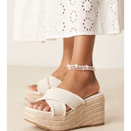 ASOS DESIGN Womens Wide Fit Twirl cross strap wedges in natural - Stone
