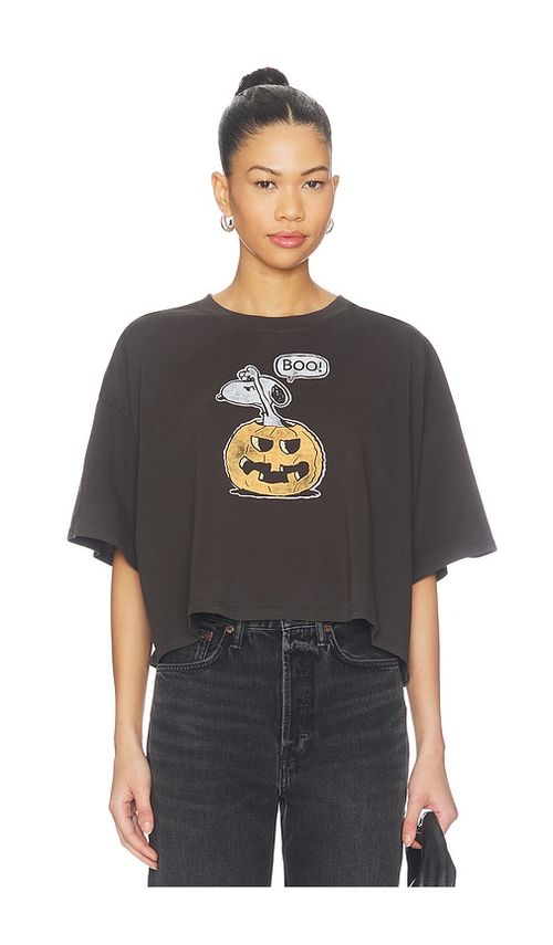 DAYDREAMER Peanuts Spooky Pumpkin Cropped Oversized Tee in Black