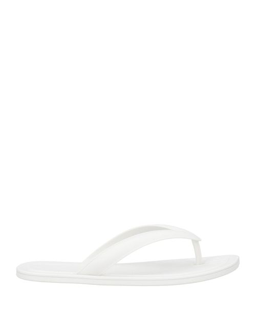 Thong sandals