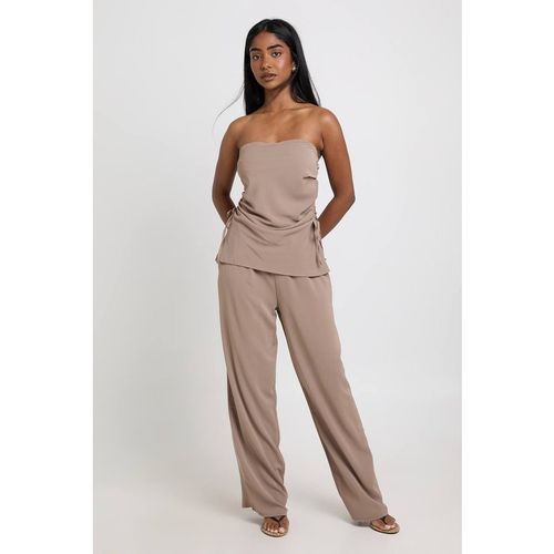 Boohoo Women's Bandeau Ruched Top & Trouser Co-Ord in Mushroo