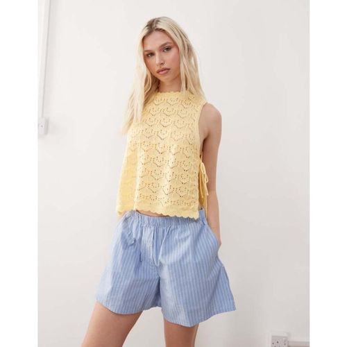 Reclaimed Vintage Womens crochet tabard tank in buttermilk yellow - X-Sma