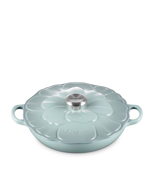 Cast Iron Petal Shallow Casserole Dish