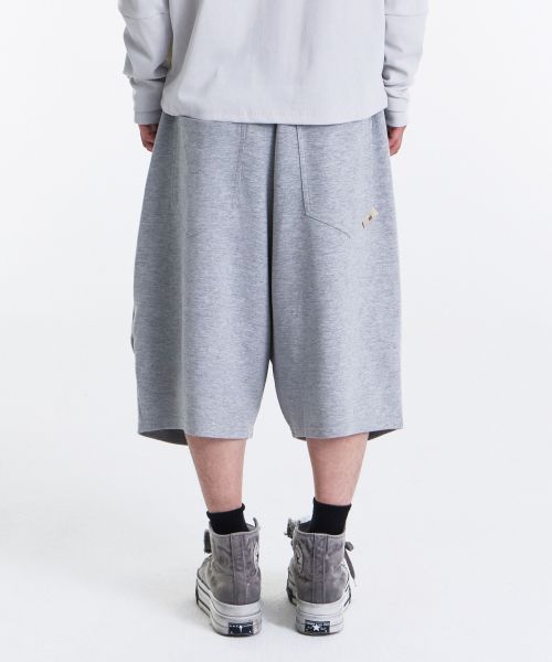 Flow Knee Bermuda Sweat Pants