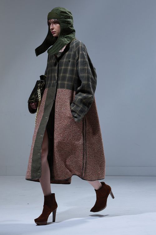 R13 Reversible Oversized Raglan Liner - Red / Cream With Sage Plaid