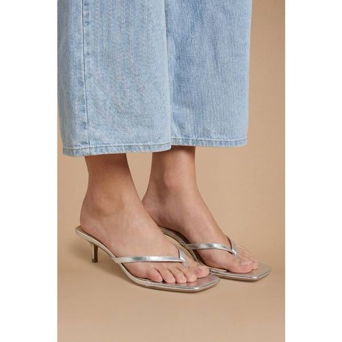 Dorothy Perkins Women's Catriona Kitten Heel Toe Thong Faux Leather Sandals in Silver