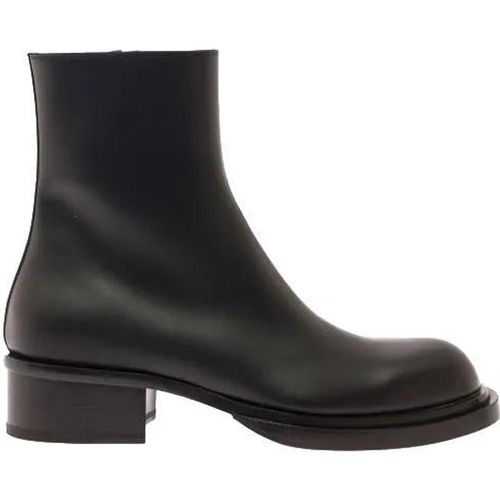 Walker & Boots