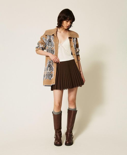 Pleated crêpe de Chine short skirt