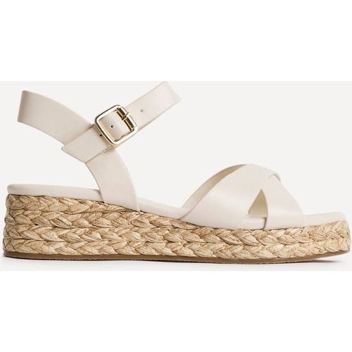 Linzi Magnolia Ivory Flatform Sanda