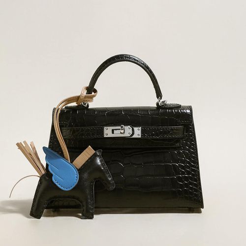 Swift Textured Leather Structured Top Handle Bag