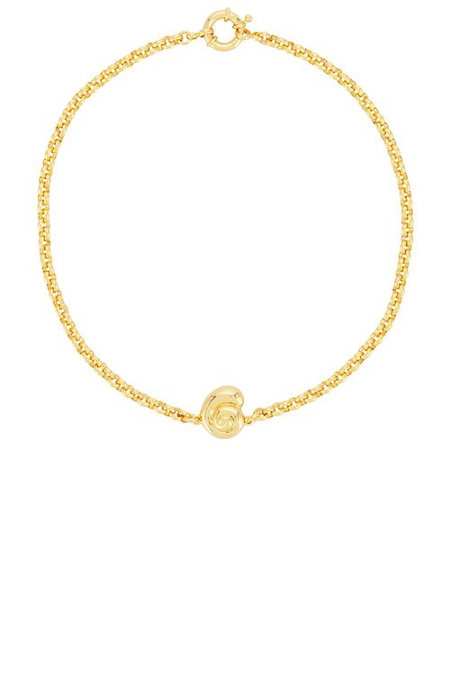 Timeless Pearly Shell Charm Bracelet in Gold - Metallic Gold.  a