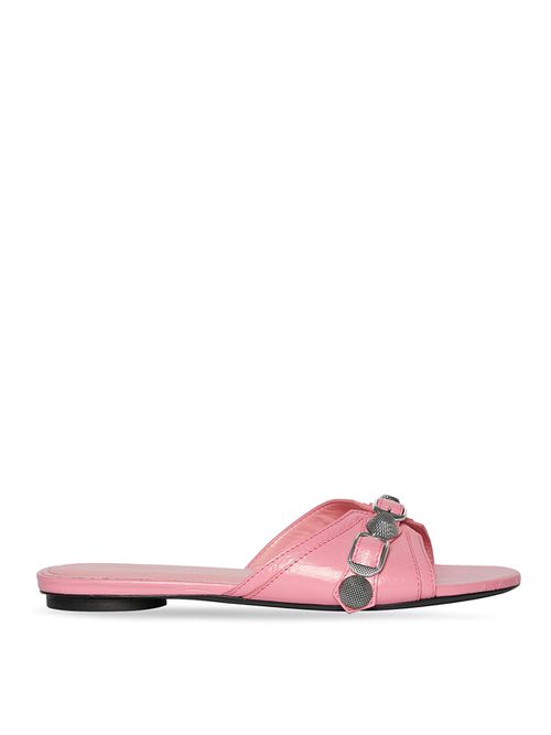 Flat sandal