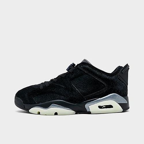 Women's Air Retro 6 Low Casual Shoes in Black