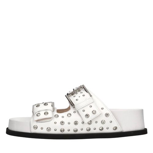  Sandals White