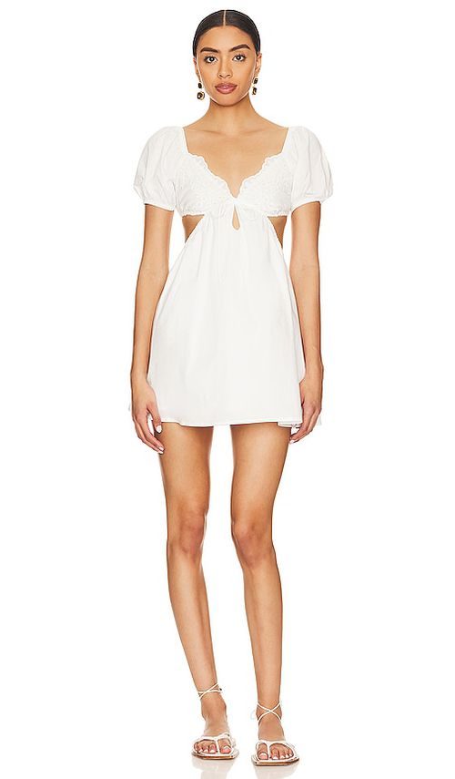 MORE TO COME ROBE JARA en White.  XL. Also en