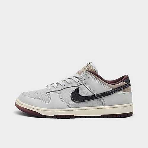 Men's Dunk Low Retro SE Casual Shoes in Off White/Spruce Aura/Moon Particle