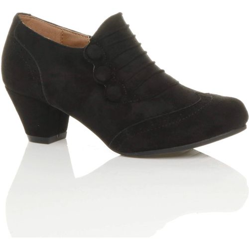 Mid Cuban Heel Brogue Button Faux Suede Ankle Boots