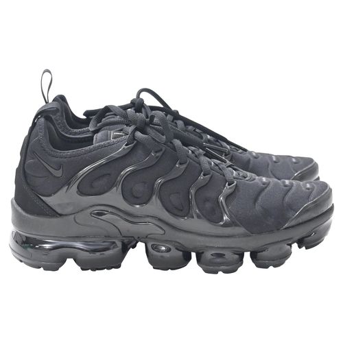 Air Vapormax Plus Sneakers in Triple Black Cotton
