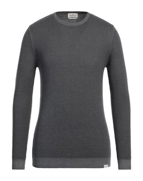 Man Sweater Lead