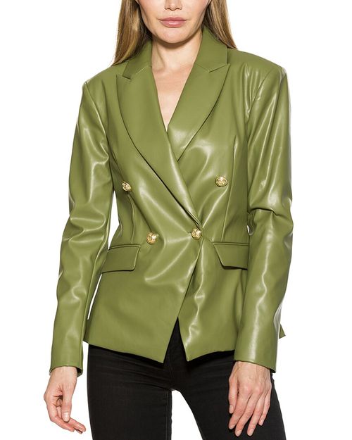 Nora Blazer