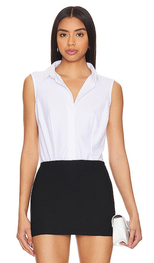 Commando KLASSISCHER ÄRMELLOSER HEMDBODY MIT BUTTON-DOWN-KRAGEN in White. Größe XS. Also in L, M