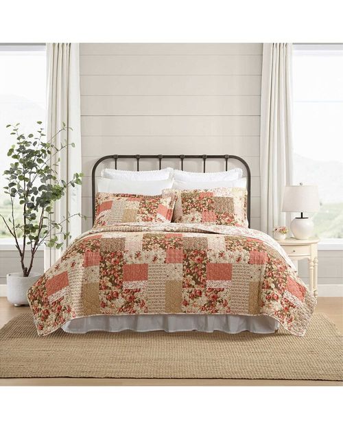 Harrietta Patchwork Reversible Cotton Quilt Set