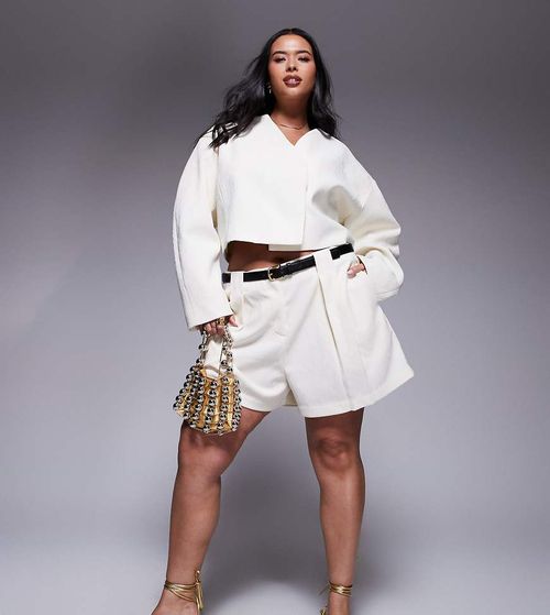Curve tailored textured shorts with belt co-ord in cream-Neutral
