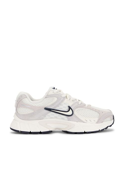 Nike V5 RNR Suede 2 Sneaker in Ivory