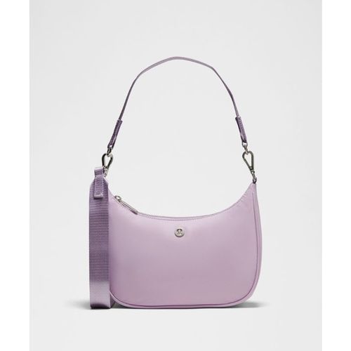 Lululemon – City Essentials Small Shoulder Bag 3L – Color Silver/Purple/Paste