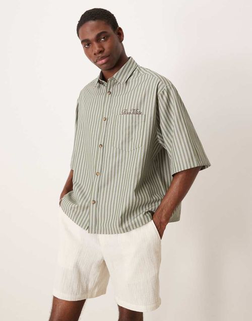Boxy oversized striped shirt with chest embroidery in green