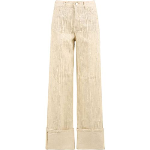 Indossa i jeans più pieni