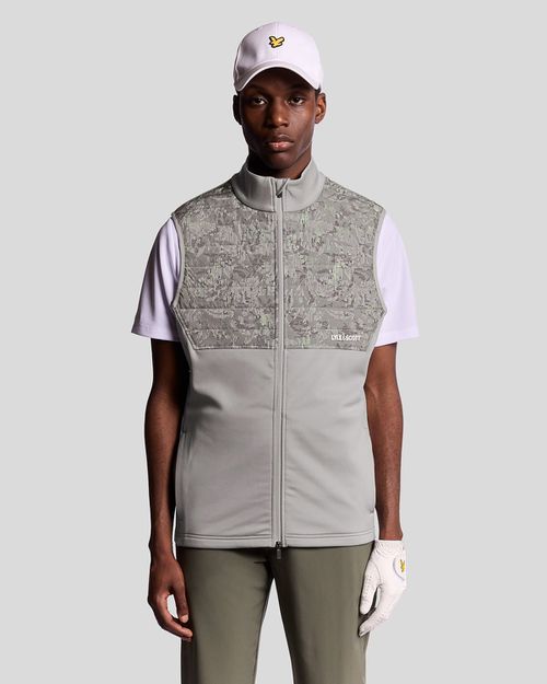 Lyle & Scott Men's Golf Windproof Print Vest in Grey