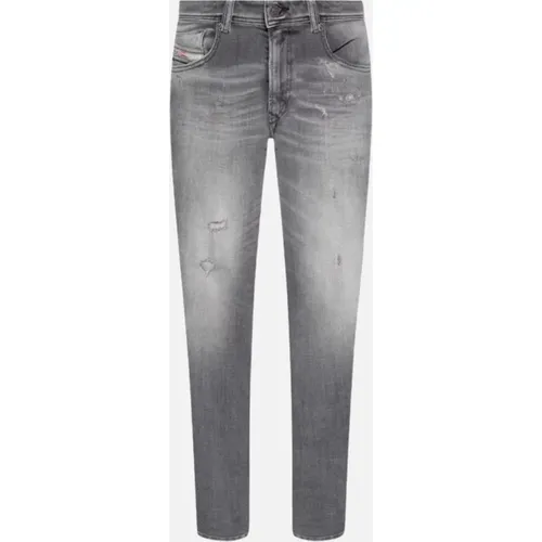 Men's Diesel 1979 Sleenker Frayed Grey Faded Denim Jeans - Size: 28/32