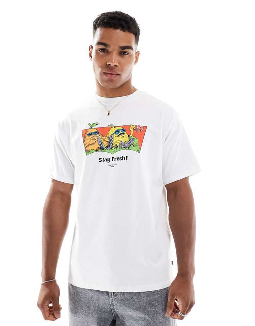 Stay fresh fruit batwing logo print vintage fit t-shirt in white