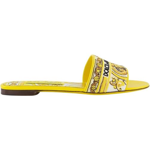 Sandal