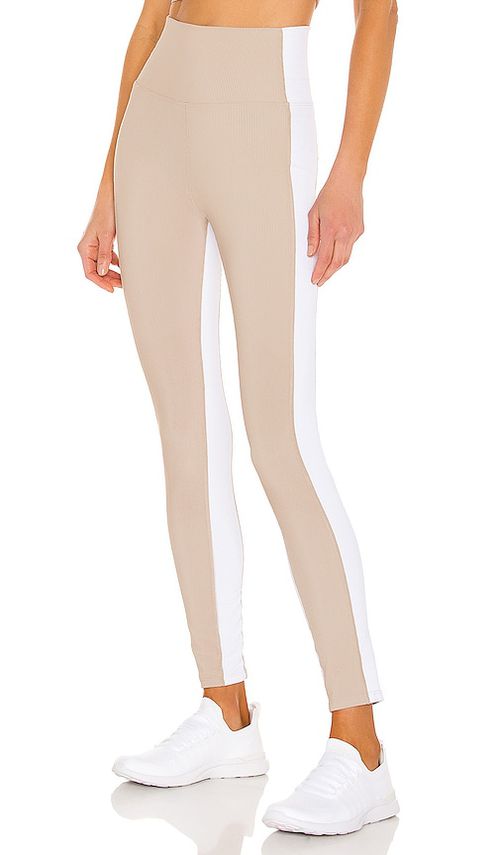 BEACH RIOT LEGGINGS in Taupe. Größe XS. Also in L, M