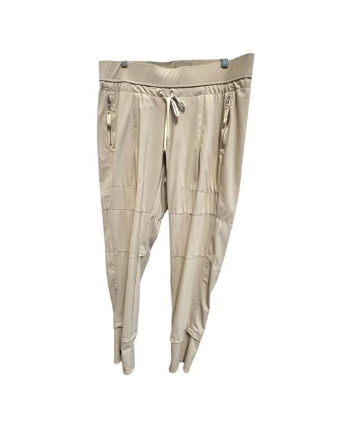 Pre-Loved Women's Candy Light Weight Travel Jogger In Cream