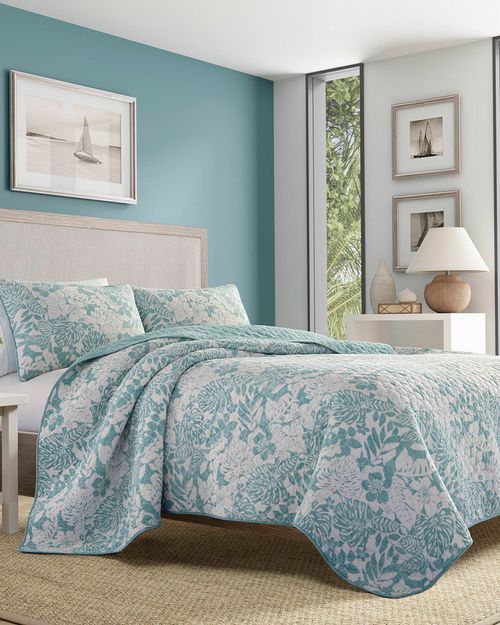 Laguna Beach Quilt Set