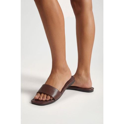 Boohoo Womens Square Toe Basic Sliders - Chocolate