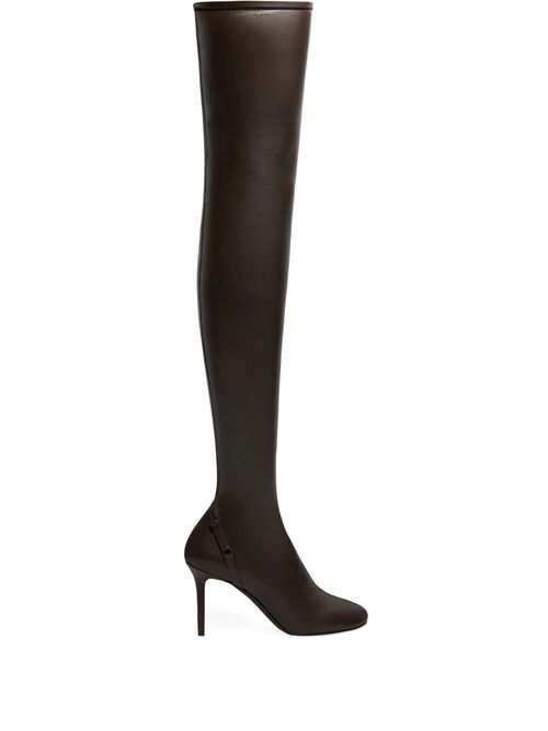 Oblique boots