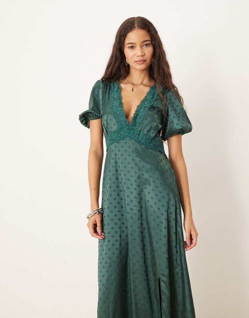 Polka dot short sleeve v neck midaxi dress in emerald-Green
