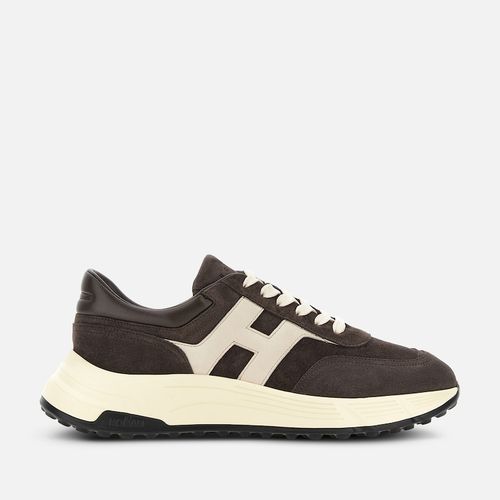 Man Sporty Sneakers