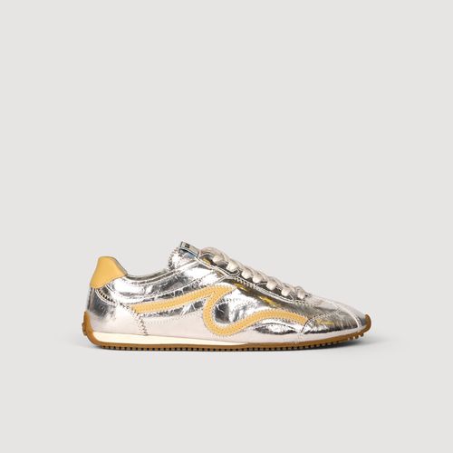 Light Wave metallic sneaker