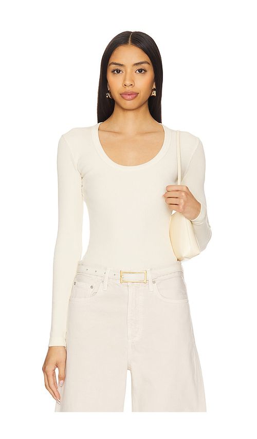 Citizens of Humanity Mara U-neck Top in Dune - Cream. L also in